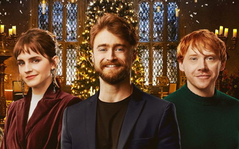 Harry Potter (Mitte), Emma Watson, Daniel Radcliffe und Rupert Grint sind nur ein Teil der Armada an Schauspielern, die im TV-Special "Harry Potter 20th Anniversary: Return to Hogwarts" zu Wort kommen.