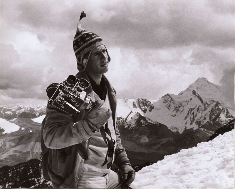 Willy Bogner sammelt 1962 erste Filmerfahrungen bei Dreharbeiten im Himalaya.