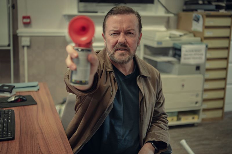 Übellaunig und depressiv, aber kein schlechter Kerl: Tony (Ricky Gervais) trauert auf seine eigenen Art und Weise um seine große Liebe.
