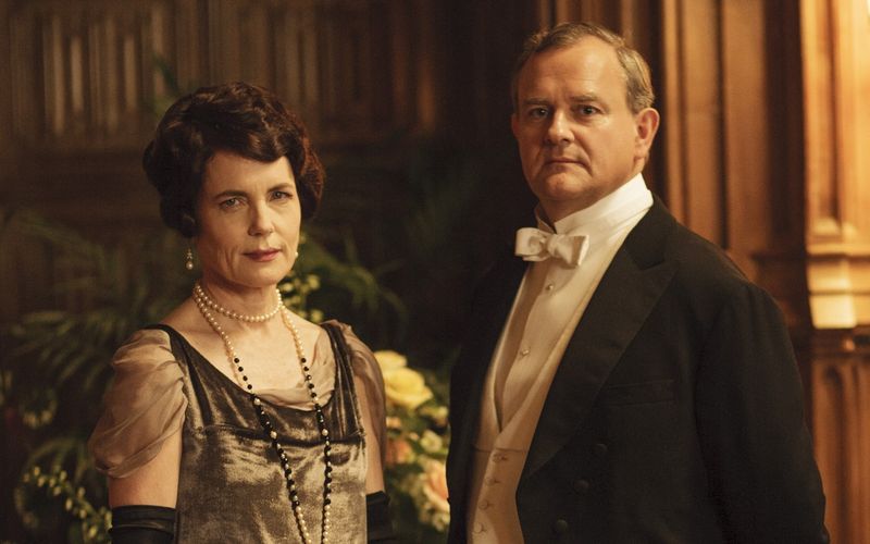 Robert und Cora Crawley - oder auch Lord und Lady Grantham - sind die Besitzer von Downton Abbey. Ihre Ehe musste in 52 Folgen der Serie einige Krisen überstehen.