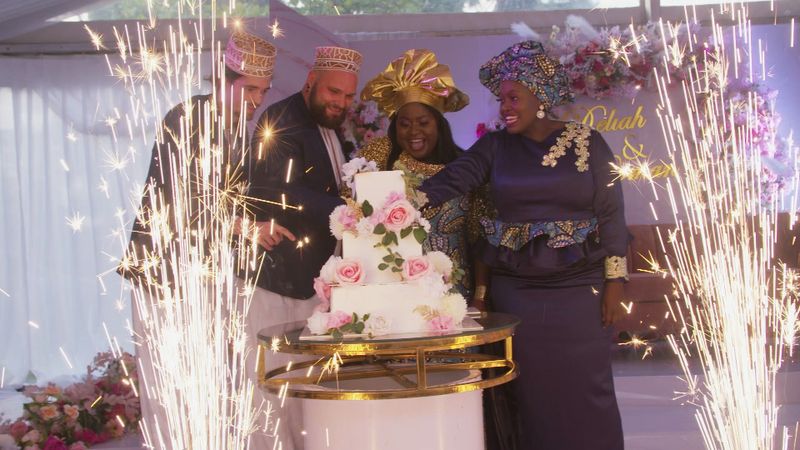 Trotz widriger Umstände feierten Deliah und Roman schließlich ein rauschendes Hochzeitsfest.