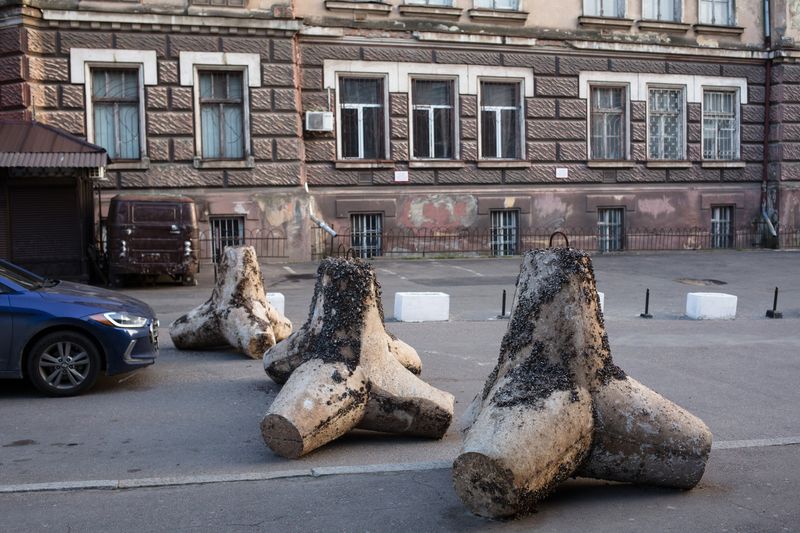 Barrikaden in einer schönen Stadt: In Odessa bereiten sich Militär und Bevölkerung auf das Schlimmste vor.