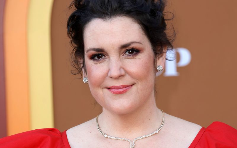 "Two and a Half Men"-Star Melanie Lynskey erfuhr live in einem Podcast davon, dass sich Charlie Sheen und Serienmacher Chuck Lorre wieder vertragen hatten. An einer Neuauflage der Hit-Sitcom zeigte die Schauspielerin großes Interesse.