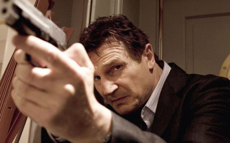 Inzwischen kennt man ihn fast nur noch mit gezückter Waffe: Liam Neeson ist ein spät berufener Actionheld. Der einstige Charakterdarsteller ist nicht der einzige Star, der sein Schaffen einer radikalen Kurskorrektur unterzogen hat. Wir zeigen Ihnen die krassesten Image-Wandel ...