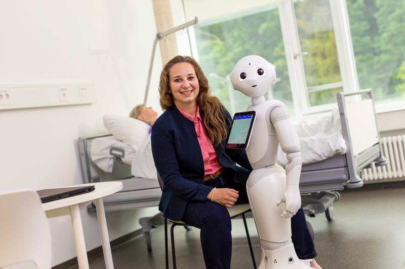 Die Hochbegabte Pia Beyer-Wunsch programmiert einen Roboter für ihre Doktorarbeit in medizinischer Informatik. Ihre Fähigkeiten blieben lange unentdeckt.