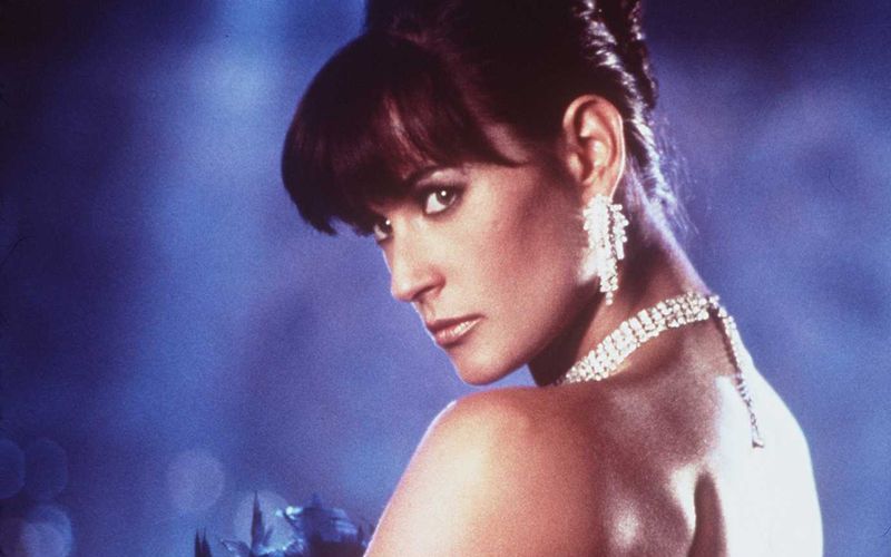 Happy Birthday, Demi Moore! Nur wenige Frauen verdrehten den Männern in den 90-ern so sehr den Kopf wie die US-Amerikanerin. Auch heute noch ist sie ein echter Blickfang. Und die anderen Beautys von damals? Wir erinnern an die Traumfrauen der 90-er und zeigen, wie sie sich im Lauf der Jahre verändert haben. 