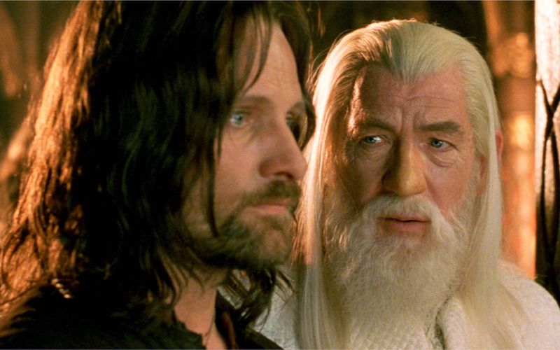 Was können Aragorn (Viggo Mortensen, links) und Gandalf (Ian McKellen) gegen den scheinbar übermächtigen Sauron ausrichten?