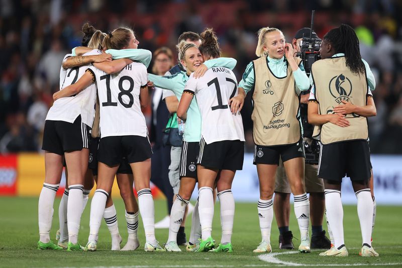 Wegen FrauenfußballEMFinale SAT.1 verschiebt "Topf sucht Burdecki