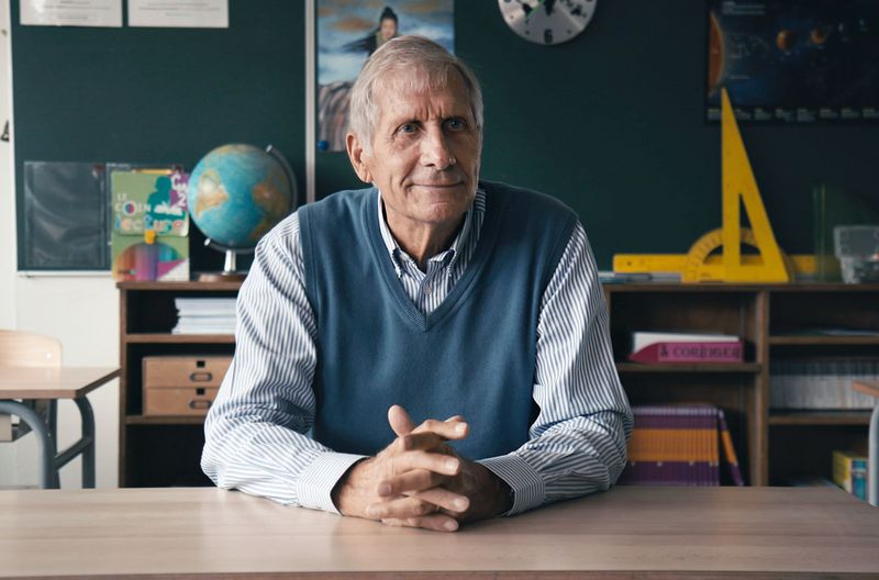 Journalist und Autor Ulrich Wickert ging für den Film zurück an seine ehemalige Schule in Meudon bei Paris.