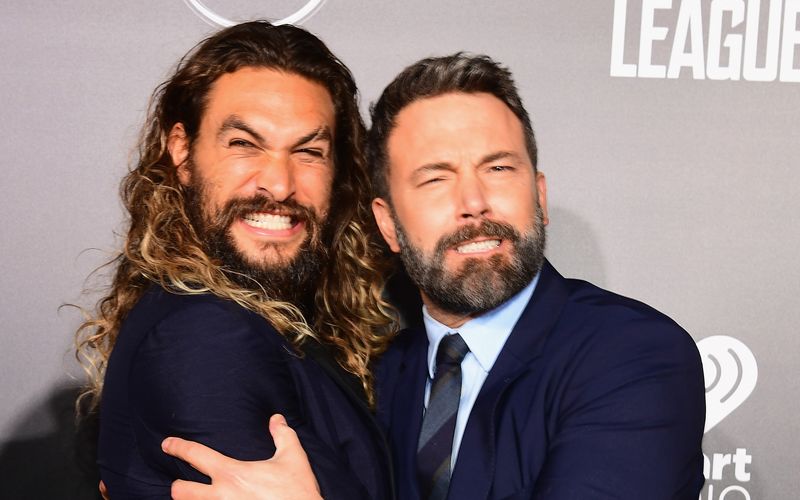 Gemeinsam mit Jason Momoa (links) steht Ben Affleck für den Film "Aquaman and the Lost Kingdom" vor der Kamera. In einem Instagram-Beitrag teilte Momoa die Neuigkeiten seinen Fans.