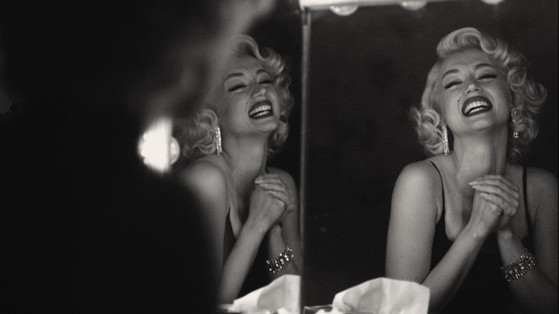 "Marilyn Monroe existiert nur vor der Kamera": "Blond" blickt in die seelischen Abgründe der Schauspielerin.