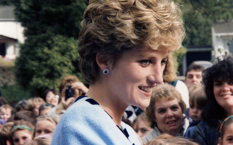 Prinzessin Diana galt als die "Königin der Herzen". Ihr Unfalltod am 31. August 1997 im Alter von nur 36 Jahren erschütterte die Weltgemeinschaft. 