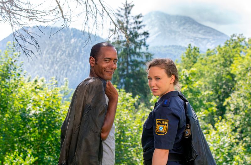 Mit Polizei-Obermeisterin Sophie Strasser (Katharina Leonore Goebel) bekommt Kriminalhauptkommissar Jerry Paulsen (Peter Marton) in der neuen Staffel von "Watzmann ermittelt" eine neue Kollegin.