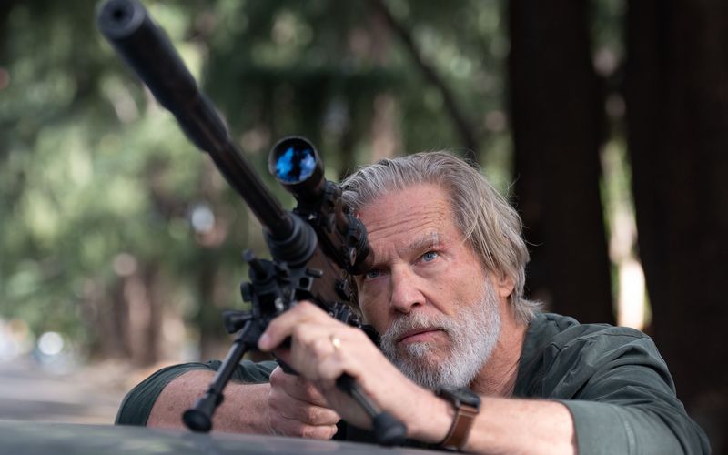 Dieser "Rentner" ist nicht ohne: Jeff Bridges als titelgebender "The Old Man" in einer grandiosen Thriller-Serie auf Disney+.