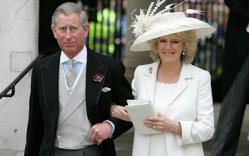 Mit der Krönung von König Charles III. wird auch die Stellung seiner Frau Camilla, Queen Consort, in der Geschichte gefestigt.