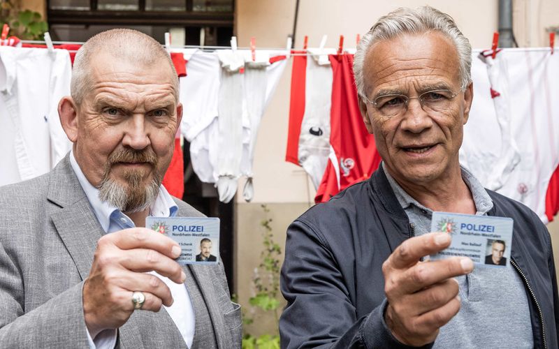 25 Jahre sind sie nun im Dienst: Dietmar Bär (links) und Klaus J. Behrendt feiern mit dem "Tatort: Die Spur des Blutes" ihr "25-jähriges Jubiläum" als Kölner Ermittler.