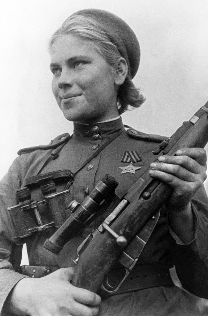 Die sowjetische Scharfschützin Rosa Schanina erschoss zahlreiche Feinde. Darunter litt sie bis zu ihrem Tod am 28. Januar 1945 bei Kaliningrad.