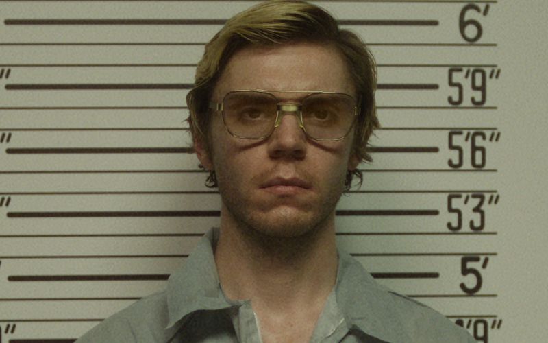 Evan Peters spielt in der Netflix-Serie "Dahmer" den US-Killer Jeffrey Dahmer furchteinflößend gut.