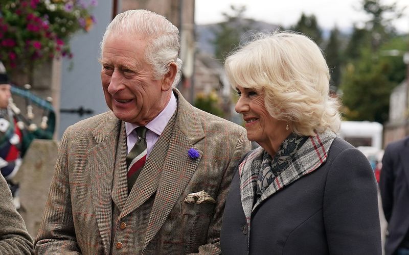 Seit dem Tod der Queen am 8. September ist König Charles III. das neue Staatsoberhaupt des Vereinigten Königreichs. An seiner Seite steht Camilla als Queen Consort.