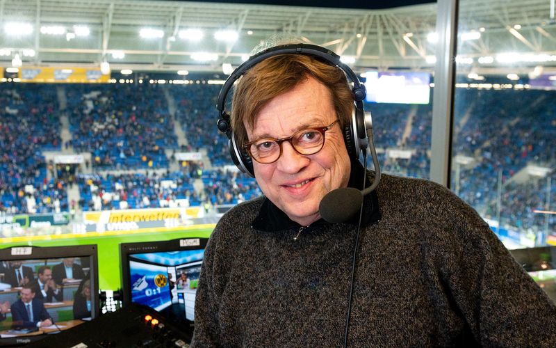 ZDF-Kommentator Béla Réthy zog beim Eröffnungsspiel der Fußball-WM Kritik auf sich. 