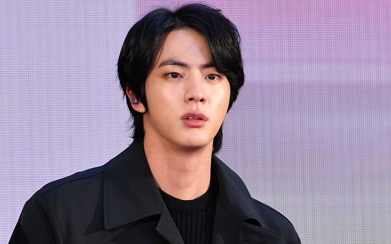 Jin, das älteste Mitglied der K-Pop-Band BTS, wird Mitte Dezember seinen Wehrdienst in Südkorea antreten.