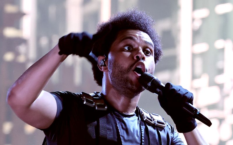 Der Kanadier The Weeknd arbeitet am Soundtrack zum zweiten "Avatar"-Film mit. Der R&B-Star trat bereits in der renommierten Super-Bowl-Halbzeitshow auf.