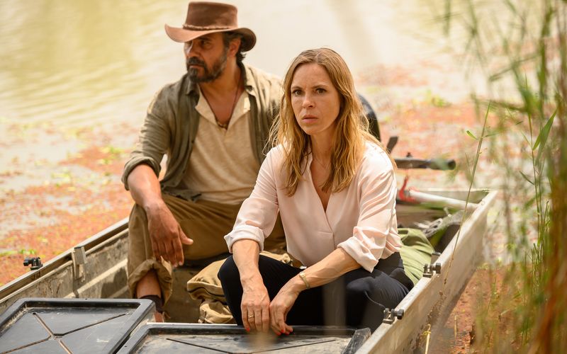 Svenja (Anneke Kim Sarnau) und Kalti (Aaron Pedersen) machen sich große Sorgen um ihre Kinder