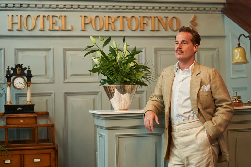 Der amerikanische Kusnthändler Jack (Adam James) mischt das Hotel Portofino mit seiner unkonventionellen Art auf.