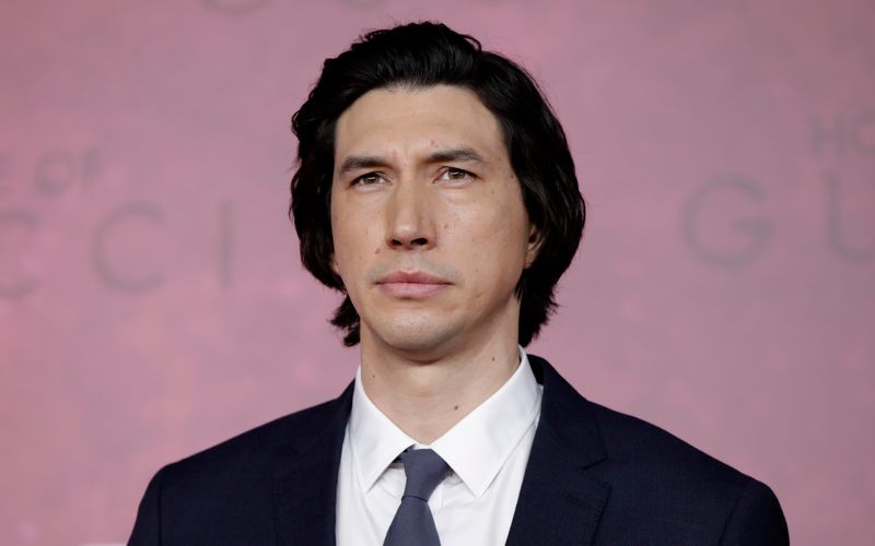 Adam Driver mag kein klassischer Schönling sein, auch Muskelberge kann er nicht aufweisen. Und doch ist der Schauspieler einer der spannendsten Hollywood-Akteure der letzten Jahre. Sein Talent auf der Leinwand spricht auf jeden Fall für sich. Zu seinem 40. Geburtstag stellen wir Drivers eindrucksvollste Rollen vor.