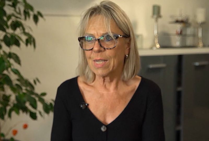 Babs (66) sieht sich selbst als "teilweise etwas chaotisch".