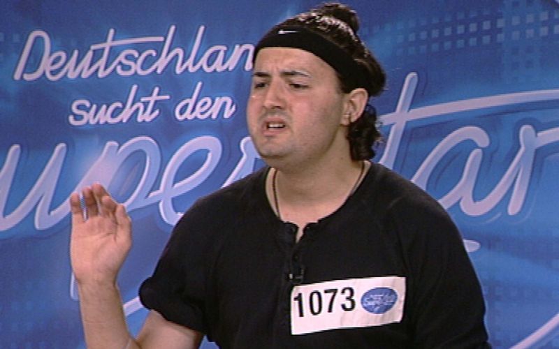 Ist er in Wirklichkeit der größte Star, den DSDS in 20 Jahren hervorbrachte? Kein Kandidat war - trotz mangelnden Gesangstalents - so hartnäckig wie Menderes Bagci. 