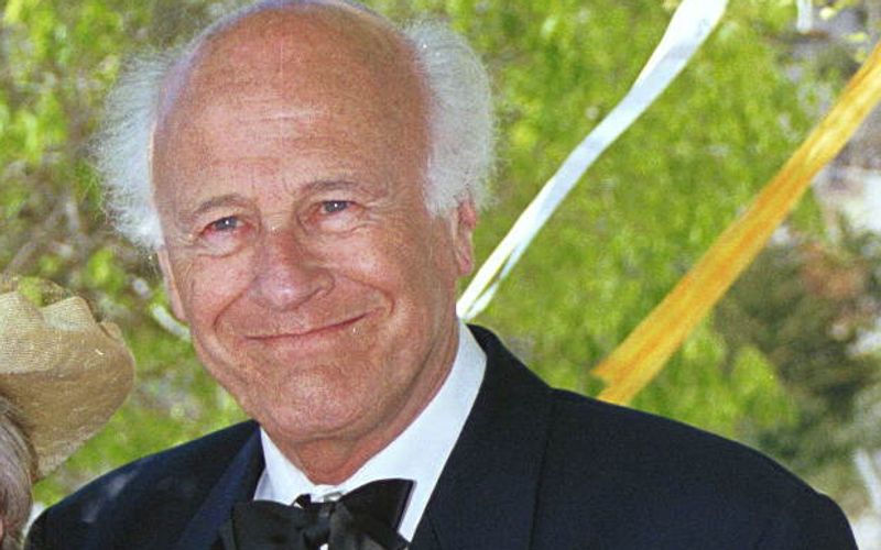 "Tatort"- und "Lindenstraßen"-Star: Schauspieler Dieter Schaad ist im Alter vo 96 Jahren gestorben.