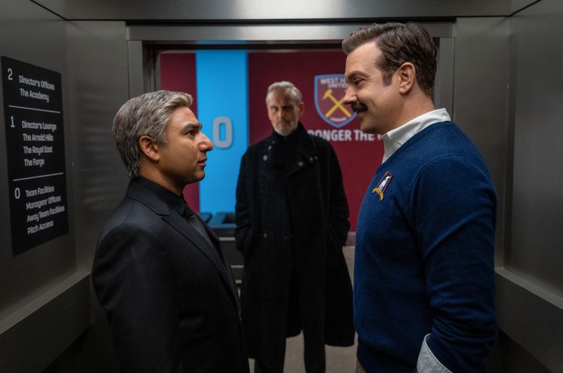 Aus einstigen Freunden werden Widersacher: Nate (Nick Mohammed, links) und Ted (Jason Sudeikis) treffen wieder aufeinander.