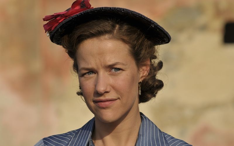 Lena (Alexandra Neldel) lebt in einer Zeit voller Umbrüche. Mit dem starken Dreiteiler "Die Rebellin" bohrte sich das ZDF 2008 in westdeutsche Aufbruchsmythen der 50er-Jahre.