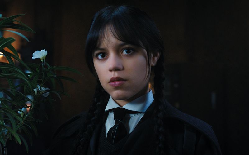 In der Erfolgsserie "Wednesday" spielt Jenna Ortega die gleichnamige Titelrolle.