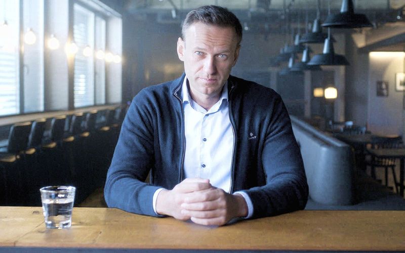 Alexei Nawalny ließ sich von einem kanadischen Filmteam begleiten. Es dokumentierte den vielleicht größten Coup des Kremlkritikers: die öffentliche Bloßstellung seiner Attentäter.
