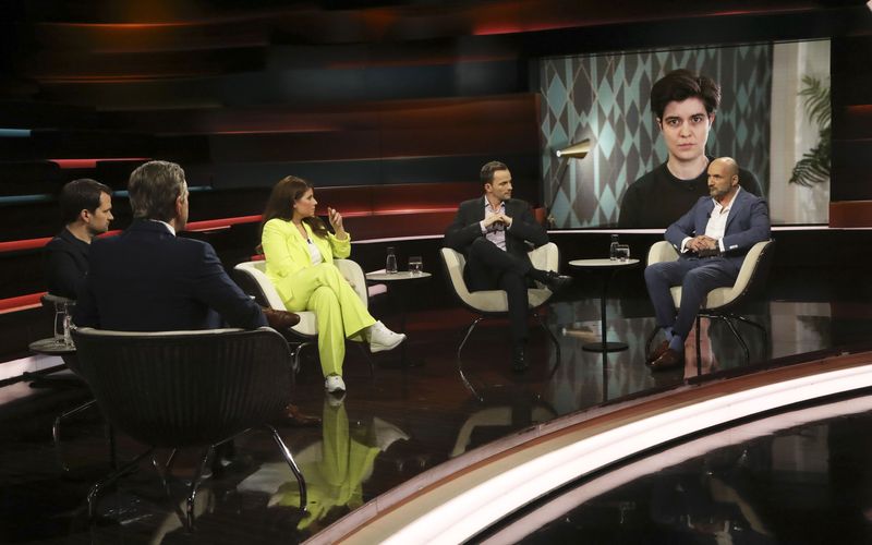 Zum Thema "Steuergerechtigkeit" sprachen bei im ZDF-Talk, von links: Johannes Vogel, Gastgeber Markus Lanz, Sarna Röser, Christoph Trautvetter. Marlene Engelhorn (zugeschaltet) und Roman Pletter.