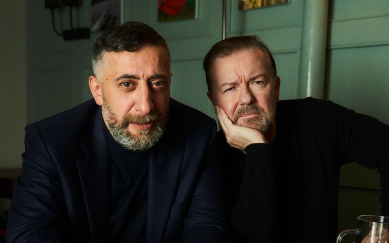 Kida Khodr Ramadan (links) träumt vom nächsten großen Ding: Er will die britische Erfolgsserie "Extras" von Ricky Gervais für den deutschen Markt adaptieren.