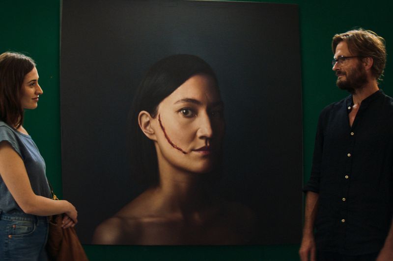 Norah Richter (Deleila Piasko) soll ein Porträt über den Performance-Künstler Wolfgang Balder (Andreas Pietschmann) schreiben. Eines seiner umstrittenen Kunstprojekte war "The Cut" - die dokumentierte Selbstverstümmelung einer Frau.