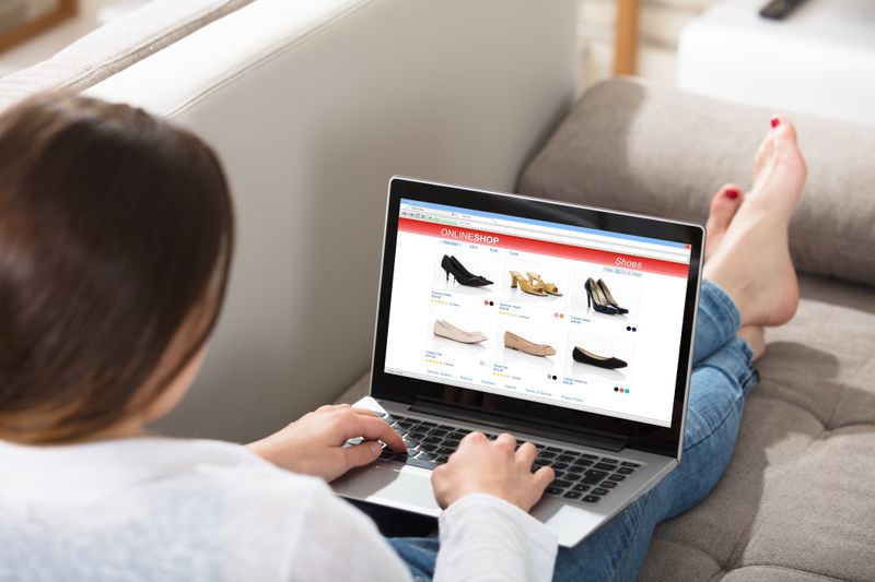 Sei sehen täuschend echt aus, doch bei genauerem Hinsehen kann man Fake-Onlineshops meistens erkennen.