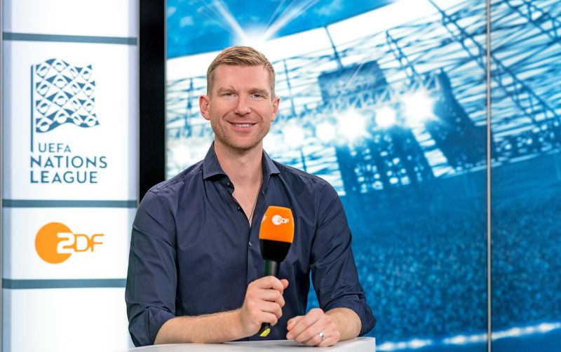 Per Mertesacker (38) bleibt dem ZDF weiterhin als TV-Experte erhalten. "Sport Bild" berichtete kürzlich, dass er bis zur Heim-EM 2024 im Zweiten fachsimpelt.