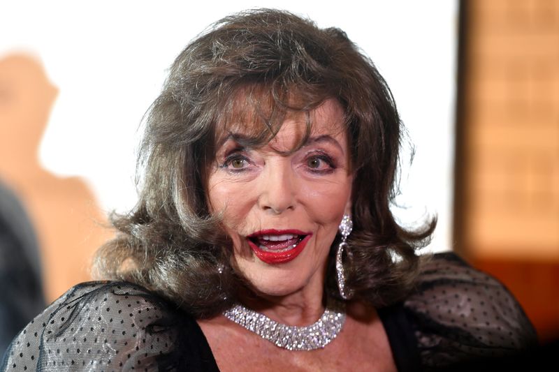 Joan Collins wird 90 vom Biest zur Grande Dame SWYRL, Entertainment