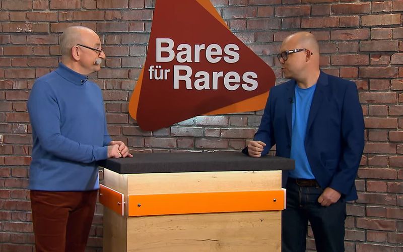Benjamin Leo Leo (links) ist der Neue bei "Bares für Rares". Am Dienstag stellte ihn Moderator Horst Lichter dem ZDF-Publikum vor.