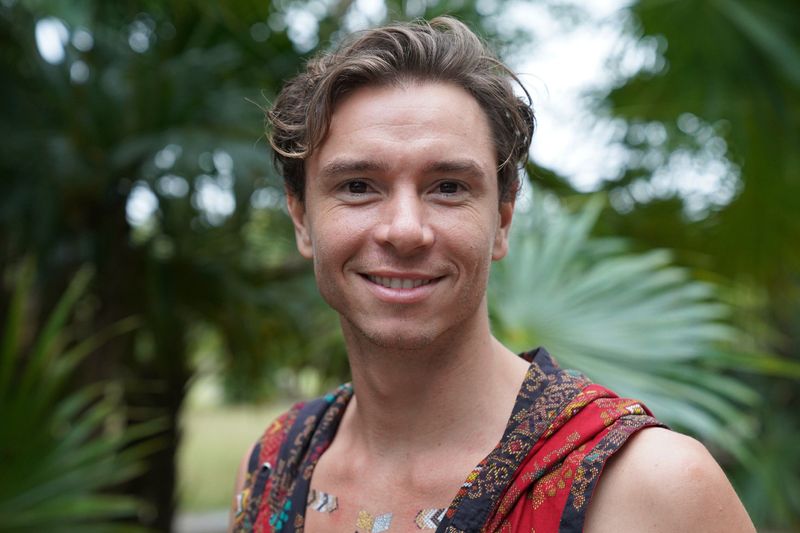 "Stranger Sins"-Darsteller Eric Osterlund hat sich bei einem Reitunfall einen Wirbelbruch zugezogen. Seitdem ist er querschnittsgelähmt.