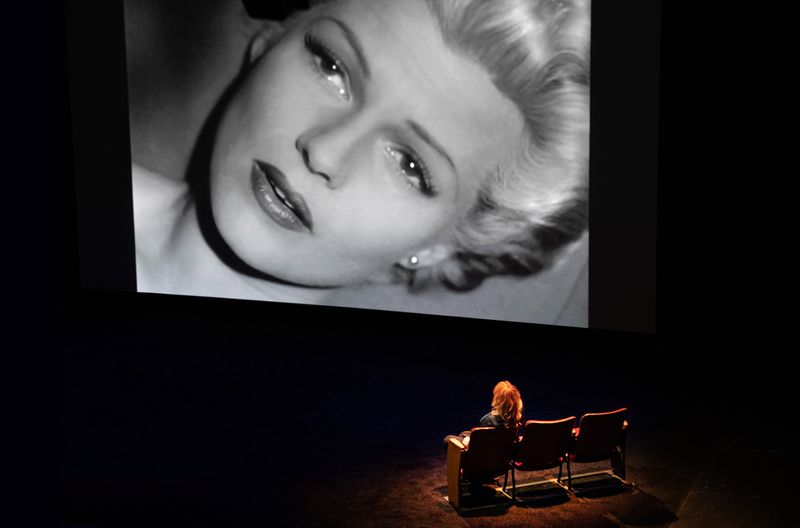 Filmausschnitte aus bekannten Hollywoodfilmen und Kultklassikern zeigen in der ARTE-Doku "Brainwashed" Sexismus im Kino. Hier etwa  am Beispiel von "Die Lady von Shanghai" mit Rita Hayworth.