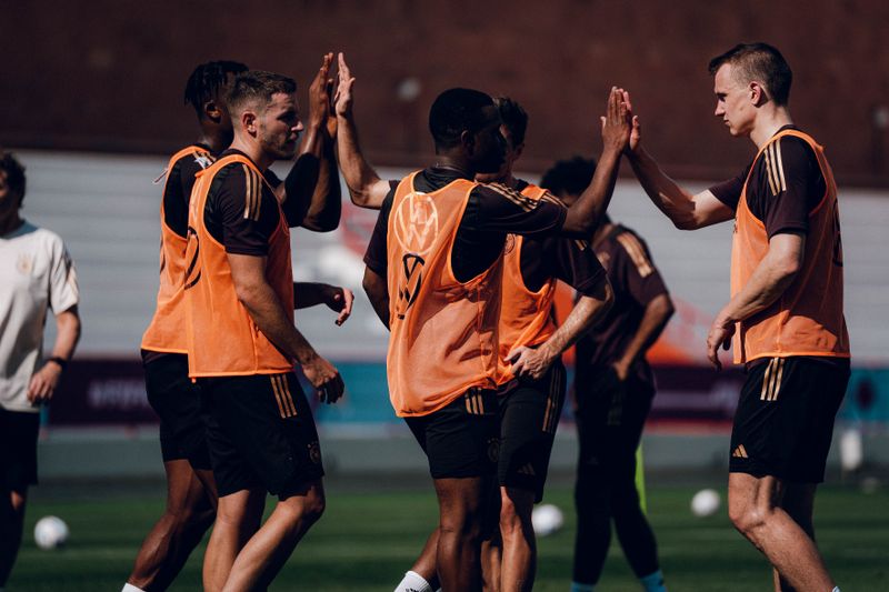 Im Trainingslager beherrscht noch Optimismus das Stimmungsbild im DFB-Tross.