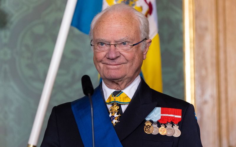 Er ist seit über 50 Jahren auf dem Thron: Am 29. April feiert König Carl XVI. Gustaf seinen 80. Geburtstag. Doch nicht nur in Schweden setzt man auf Kontinuität: Diese Königinnen und Könige, Sultane und Fürsten bekleiden ihre Ämter bereits seit einer gefühlten Ewigkeit. 