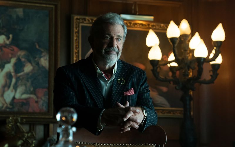 Hotelmanager Cormac (Mel Gibson) kennt kein Erbarmen.