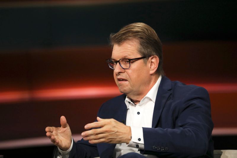 SPD-Politiker Ralf Stegner sprach sich bei Markus Lanz gegen die Lieferung von Taurus-Marschflugkörpern aus, da diese Waffen ein enormes "Eskalationspotenzial" hätten.
