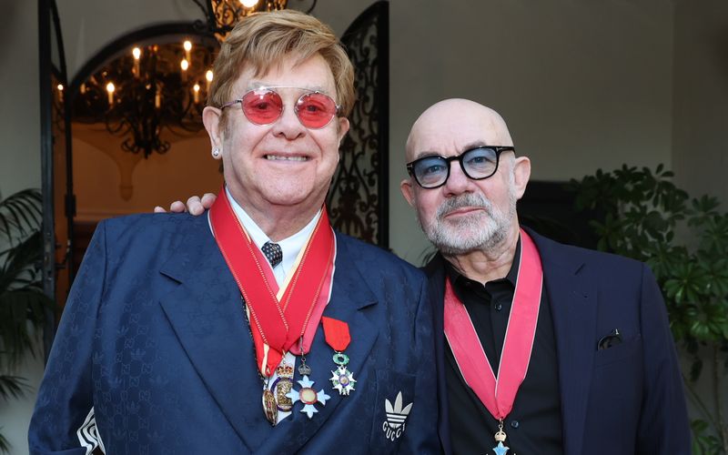 1997 erschien Elton Johns Hit "Candle in the Wind 1997". Am Schreibprozess war Songwriter Bernie Taupin beteiligt.